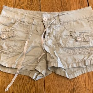 Size 7 Union Bay khaki shorts